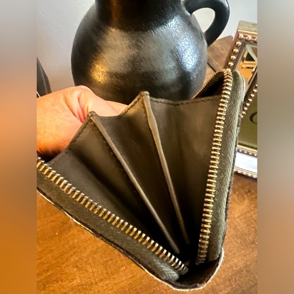 Gucci Guccissima Continental Wallet - Picture 6 of 12